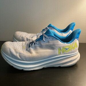 Hoka One Men's Clifton 9 Size 10.5 2E Ice Water 1132210 Running Wide